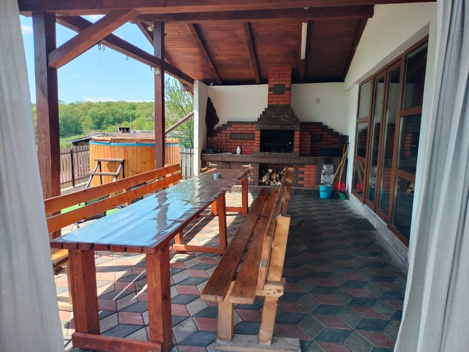 Cabana de vanzare