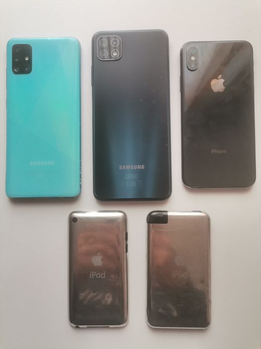 Diferite telefoane cu defecte