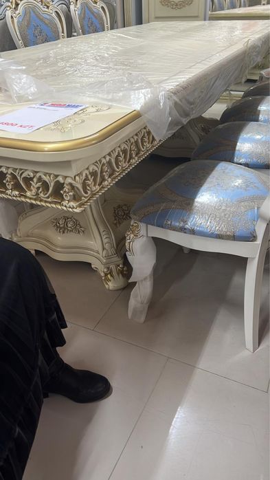 Стол стулья италяндык краскамен