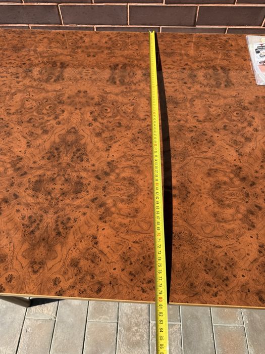 Стол со стульями