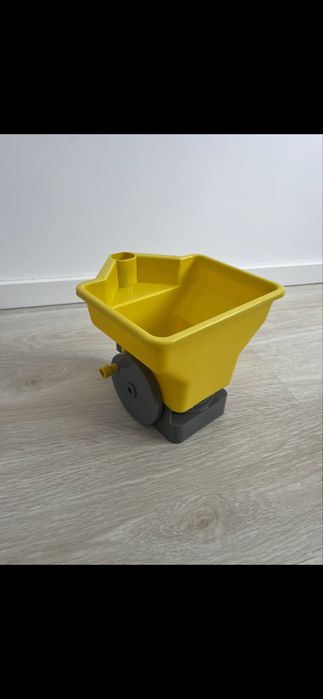 Caseta plastic galbena
