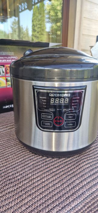 REDMOND series multiPRO RМС-21 — мультиварка на 6 литров, 900