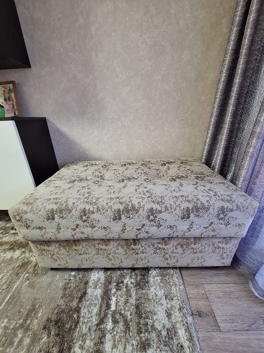 Продам мебельный пуфик