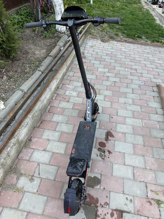 Trotineta kukirin g2