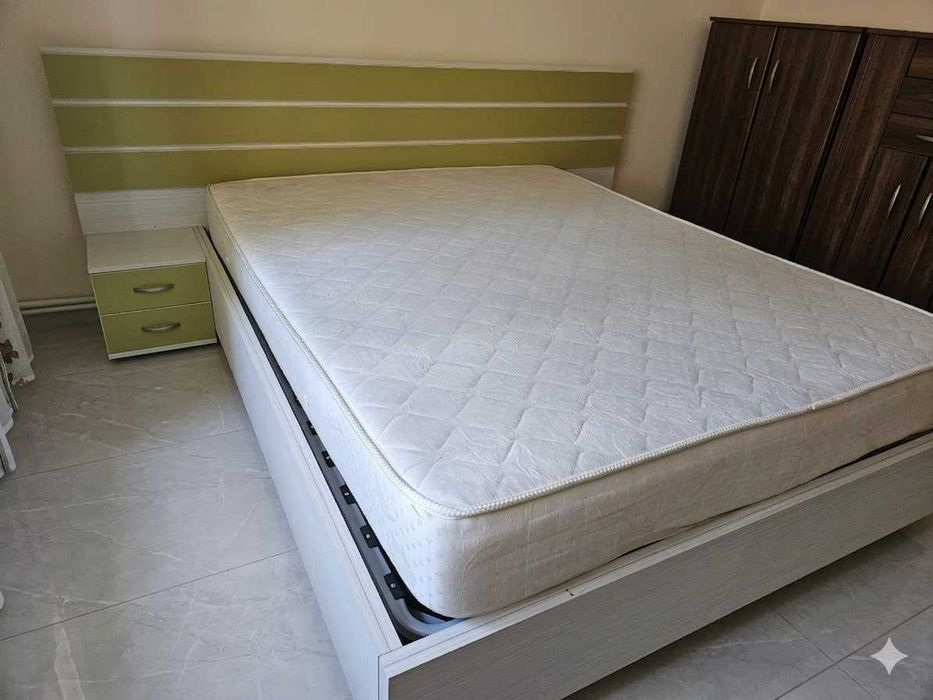 Pat cu noptiere din pal 160x200