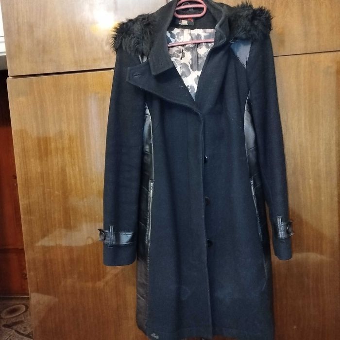 Елегантно дамско палто