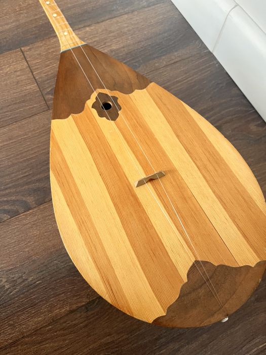 Продается домбыра Астана