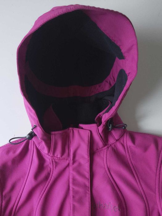 Оригинално софшел туристическо яке