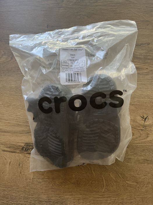 Оригинални батмански Crocs