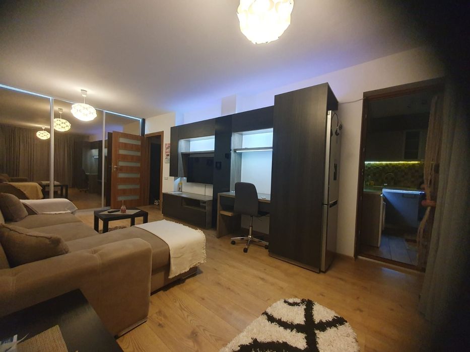 Închiriez 2 camere