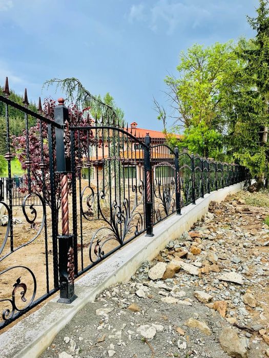 Ковано желязо – огради, врати, парапети | Изработка и монтаж