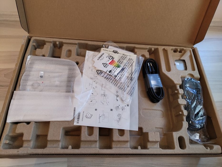 Monitor P2422H NOU + Dock WD19 USB-C