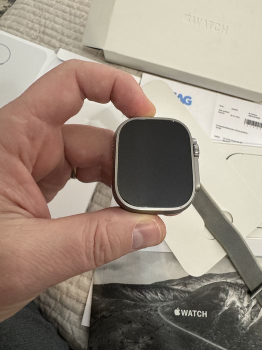 Apple watch ultra 2 , GPS, Cellular , titanium 49 mm ,