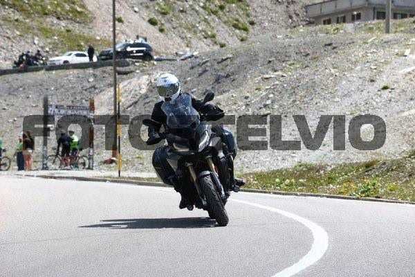 BMW S1000XR 2024, Triple Black, Garanție + 3 cutii (moto disponibilă doar între 25 iulie -05 august)