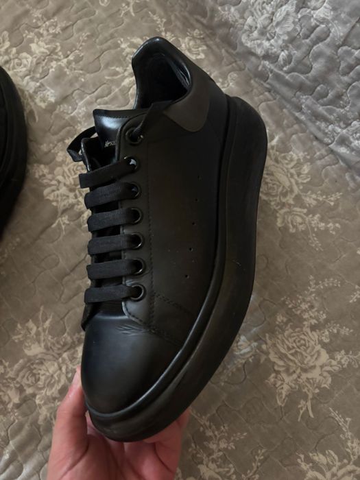 Sneakersi alexander mcqueen marimea 42