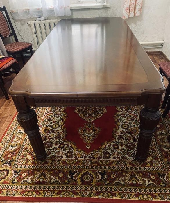 Продам Стол из чистого дерева