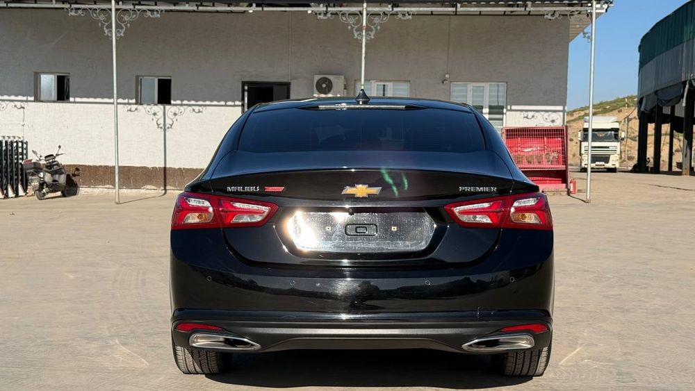 Malibu 
Primer
Yili 2022
Prabek 94449
Kraska orqa bagajda petno bor
Qo