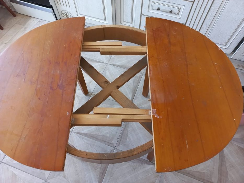 Продам дубовый стол