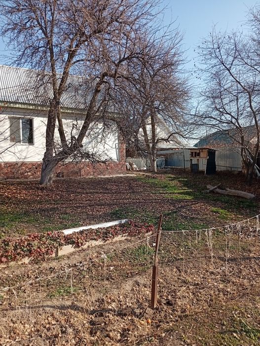 Продам дом . Кирпичный