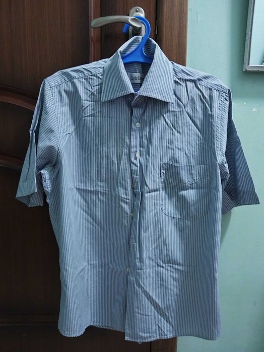 Продам мужские рубашки