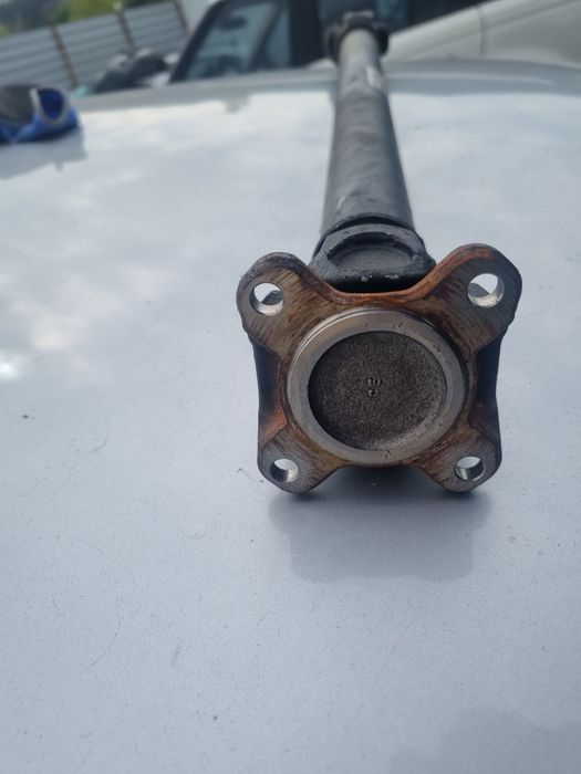 Преден кардан за Bmw f25 2012god