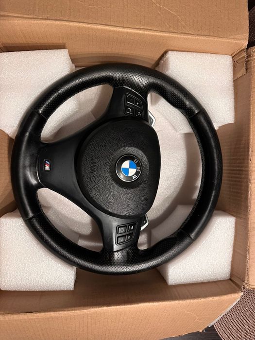 Volan BMW X1 M original, cu padele
