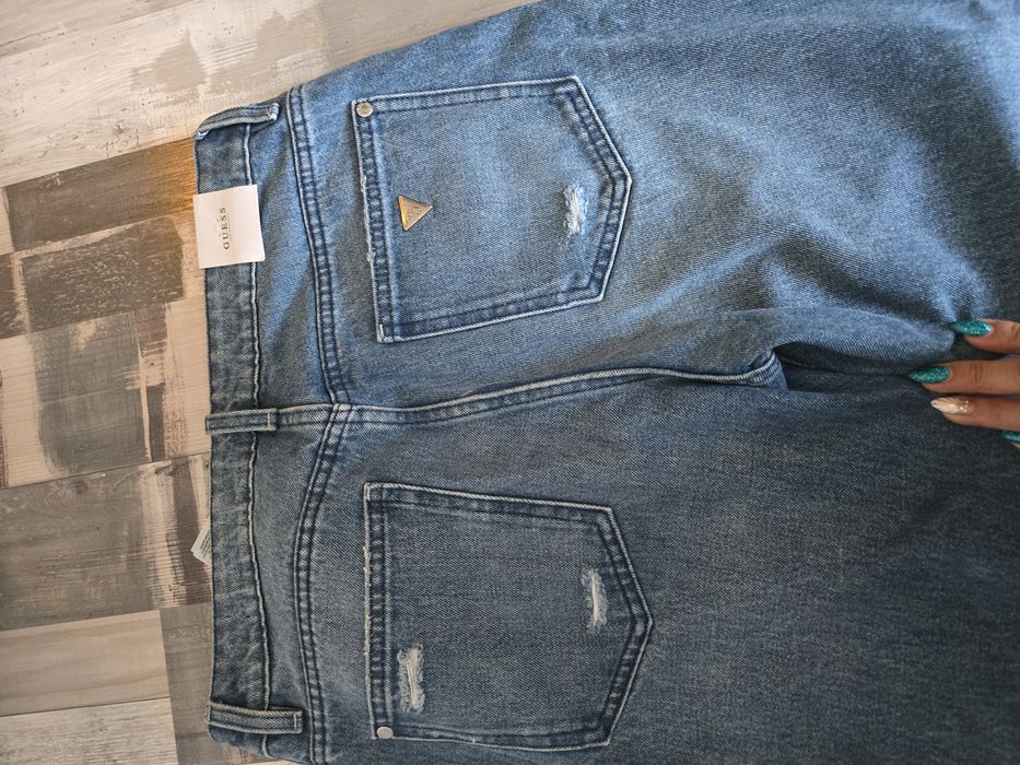 Дамски дънки GUESS