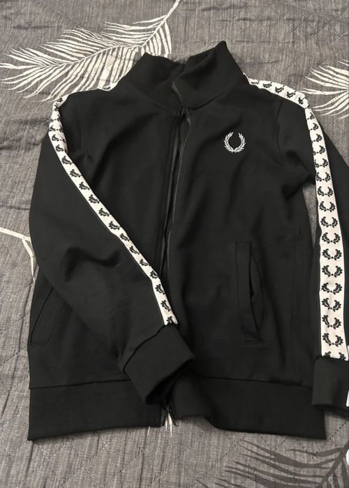 Олимпийка- Fred Perry Taped Track Jacket