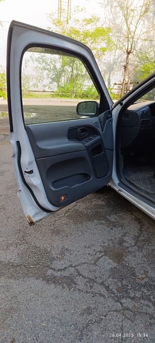 Продам Nissan Quest