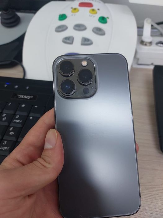 iPhone 13 Pro 80% акб