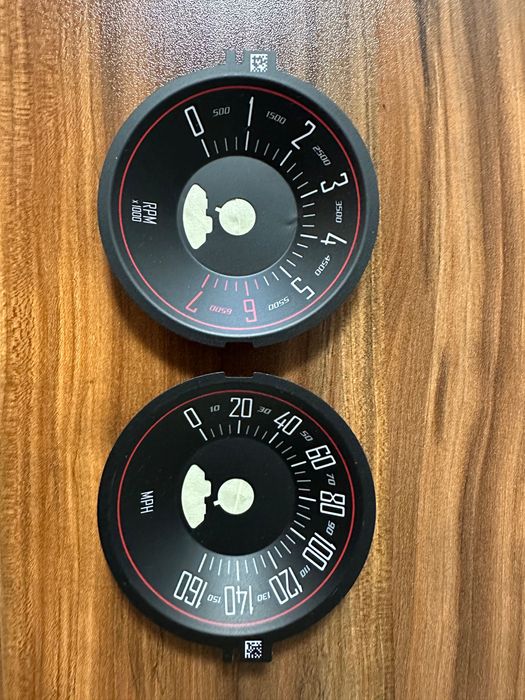 Части за Dodge Challenger 2015+