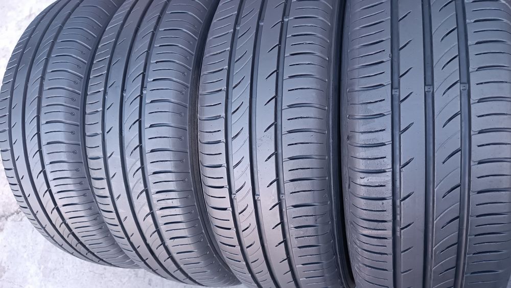 195/65/15 Kumho .