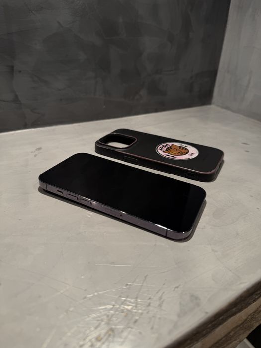 КАТО НОВ Iphone 14 Pro Purple + подарък