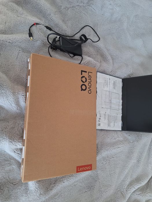 Laptop Gaming Lenovo LOQ cu RTX 3050 Intel I5 și 16 GB RAM cu garanție
