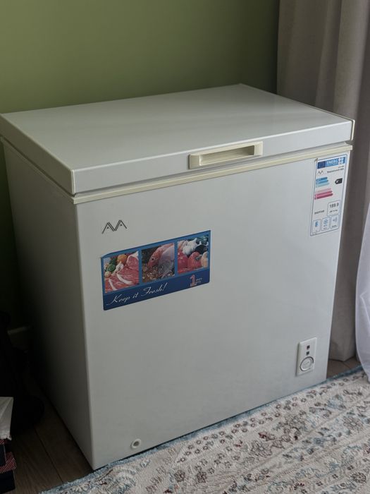 Продам морозильную камеру