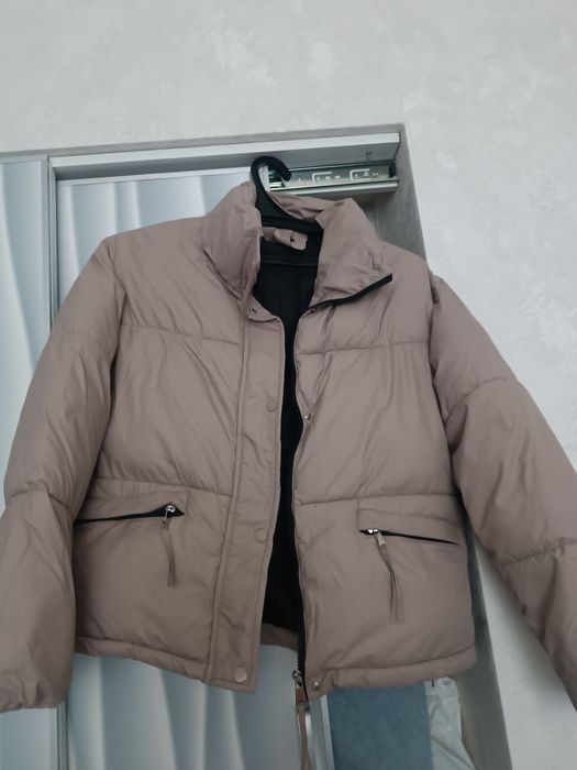 Продам детские куртки