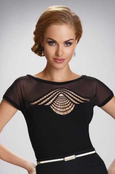 Продавам Стилна дамска блуза на фирма "Елдар"-нова!