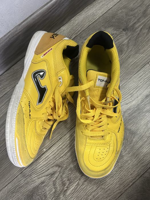 Продам футзалки Joma top flex