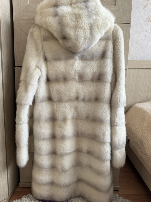 Норковая шуба     .