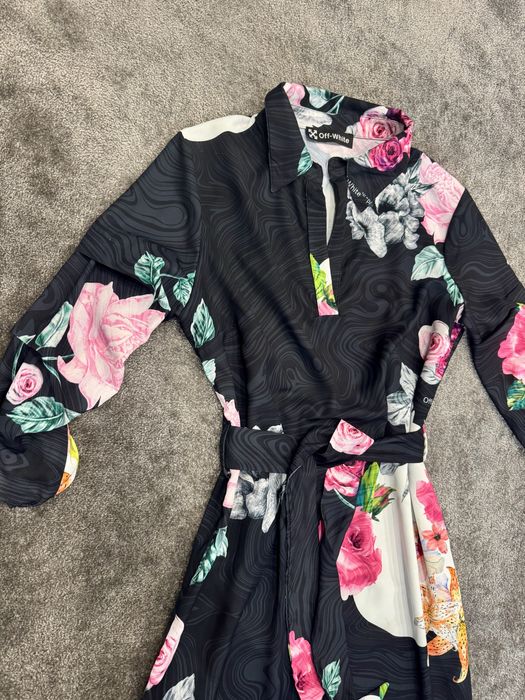 Лека и ефирна рокля OFF WHITE