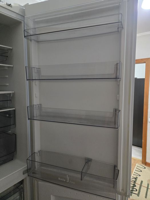 Продам холодильник Холодильник ATLANT белый