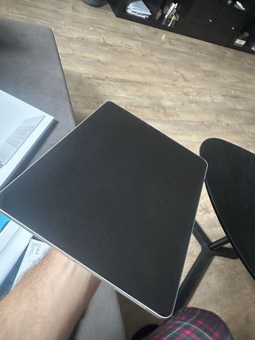 Ipad pro generatia 4  MEMORIE 1 TB/ magic keyboard/ apple pencil/cutii