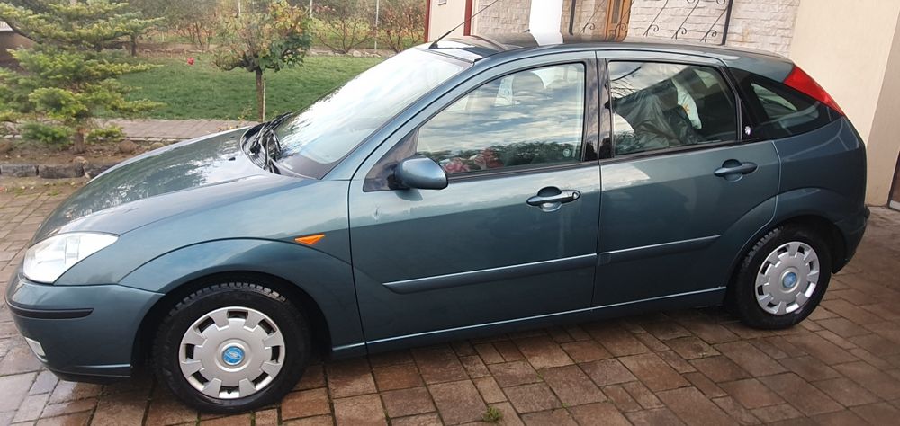 Vând Ford focus ghia