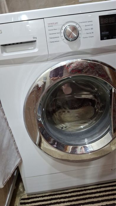 Машинка автомат LG 6 кг