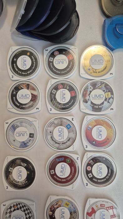 Lot 20 jocuri PSP - Sony Playstation Portable