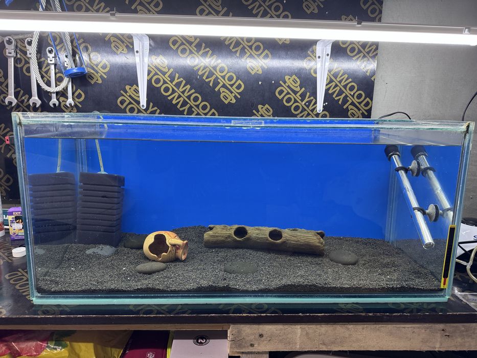 Аквариум оборудван 100л