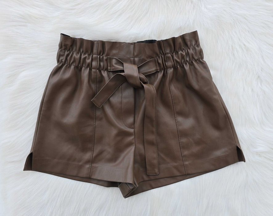 Кожени панталони размер Л