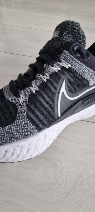 Мъжки маратонки Nike React