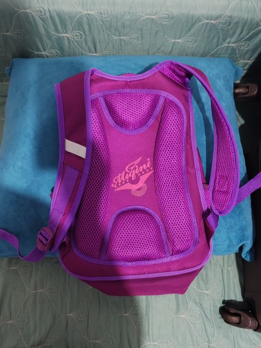 Продам портфель и пенал