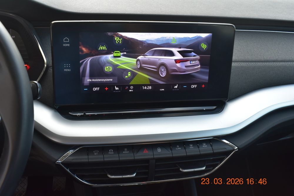 Skoda Octavia 2.0 dsg Masaj Head-Up Matrix Camera Blind spot